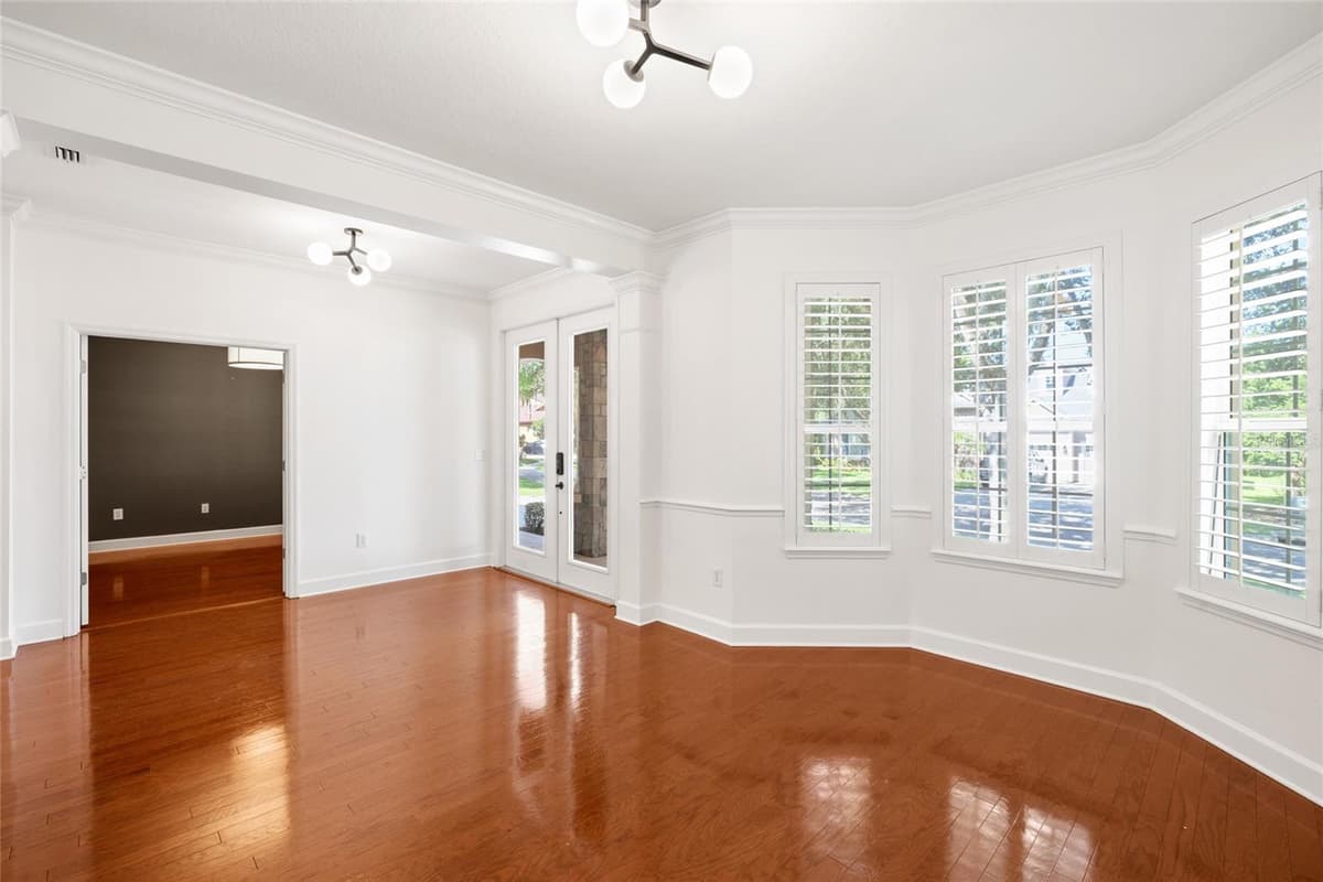 15910 TERNGLADE DRIVE — photo 12 of 98