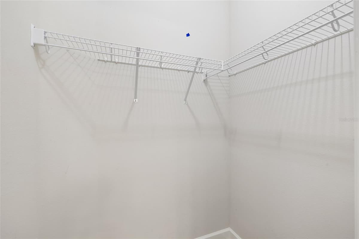 15910 TERNGLADE DRIVE — photo 52 of 98