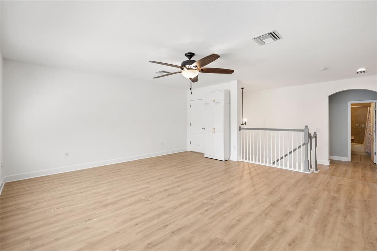 15910 TERNGLADE DRIVE — photo 44 of 98