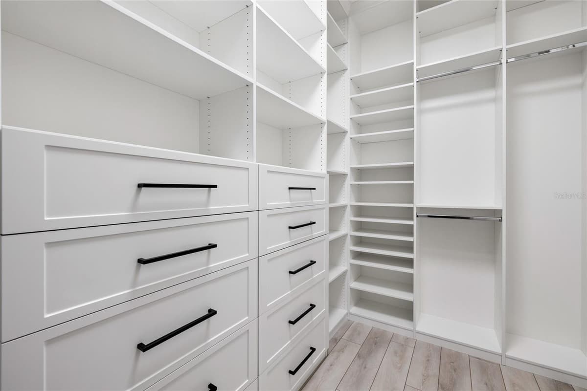 15910 TERNGLADE DRIVE — photo 40 of 98
