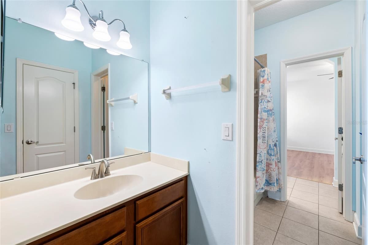 15910 TERNGLADE DRIVE — photo 51 of 98
