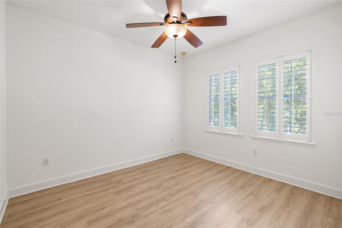 15910 TERNGLADE DRIVE — photo 57 of 98
