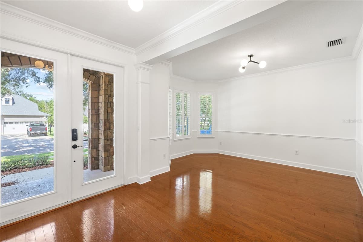 15910 TERNGLADE DRIVE — photo 8 of 98