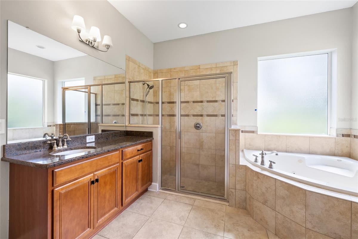 15910 TERNGLADE DRIVE — photo 37 of 98