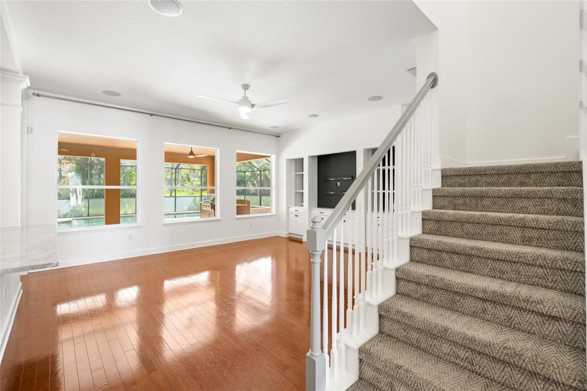 15910 TERNGLADE DRIVE — photo 13 of 98