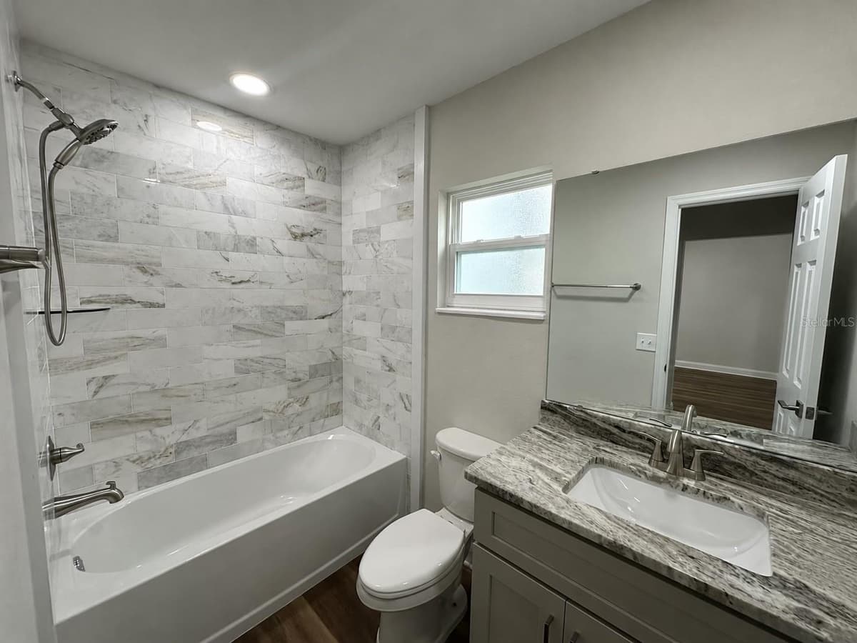 100 EL CAMINO DR — photo 17 of 32