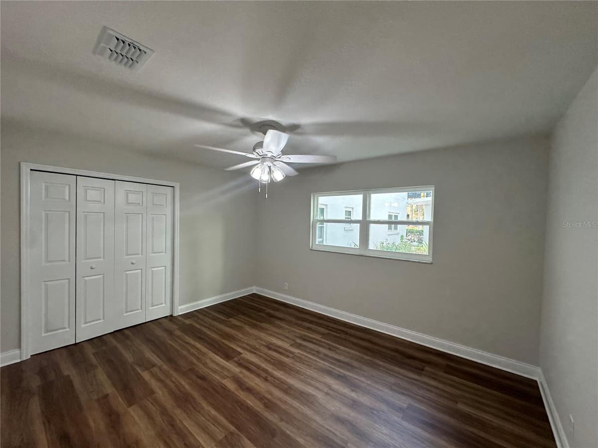 100 EL CAMINO DR — photo 16 of 32