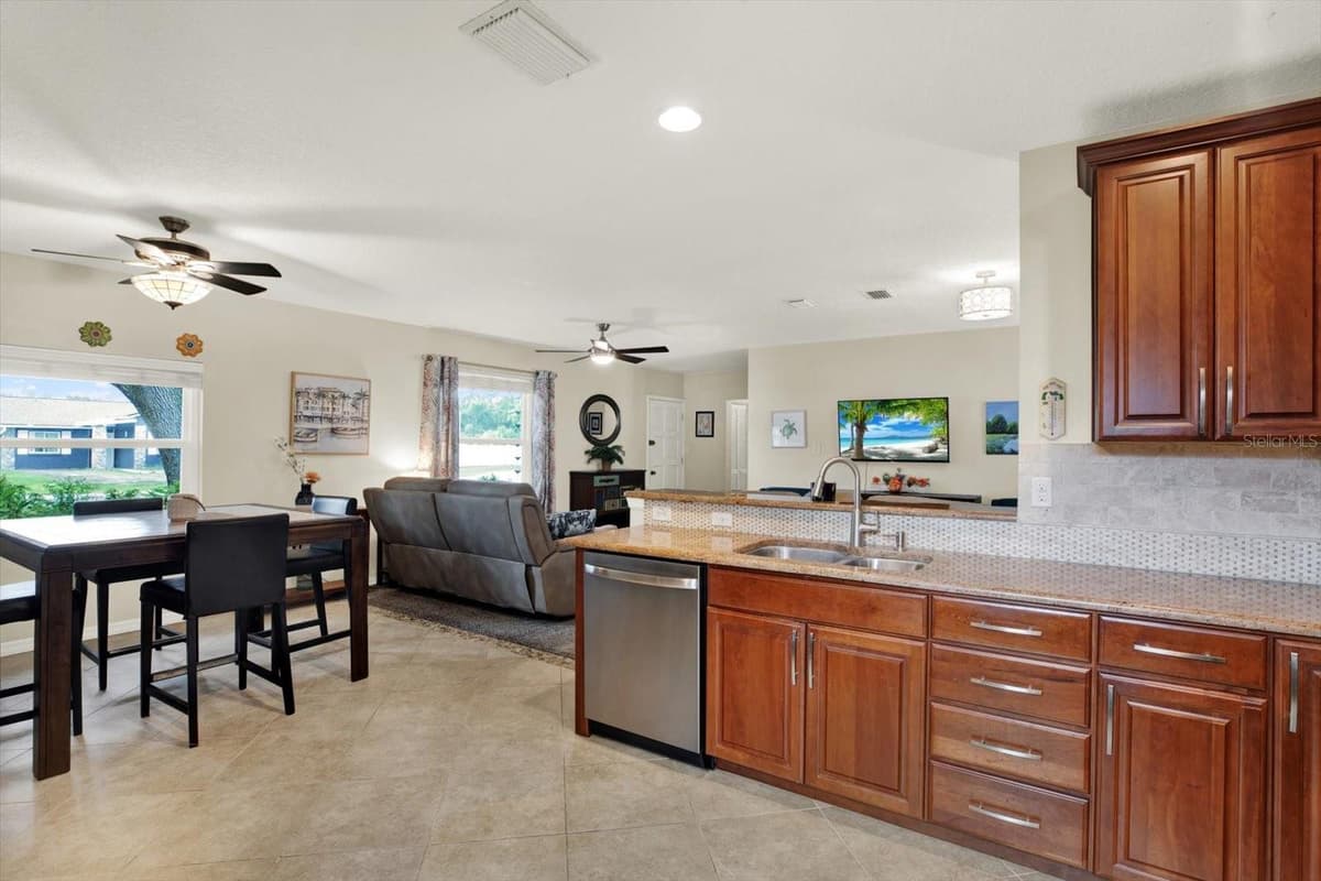 22537 NEWFIELD COURT — photo 11 of 27