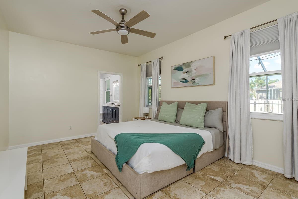 1810 WINSLOE DRIVE — photo 18 of 45