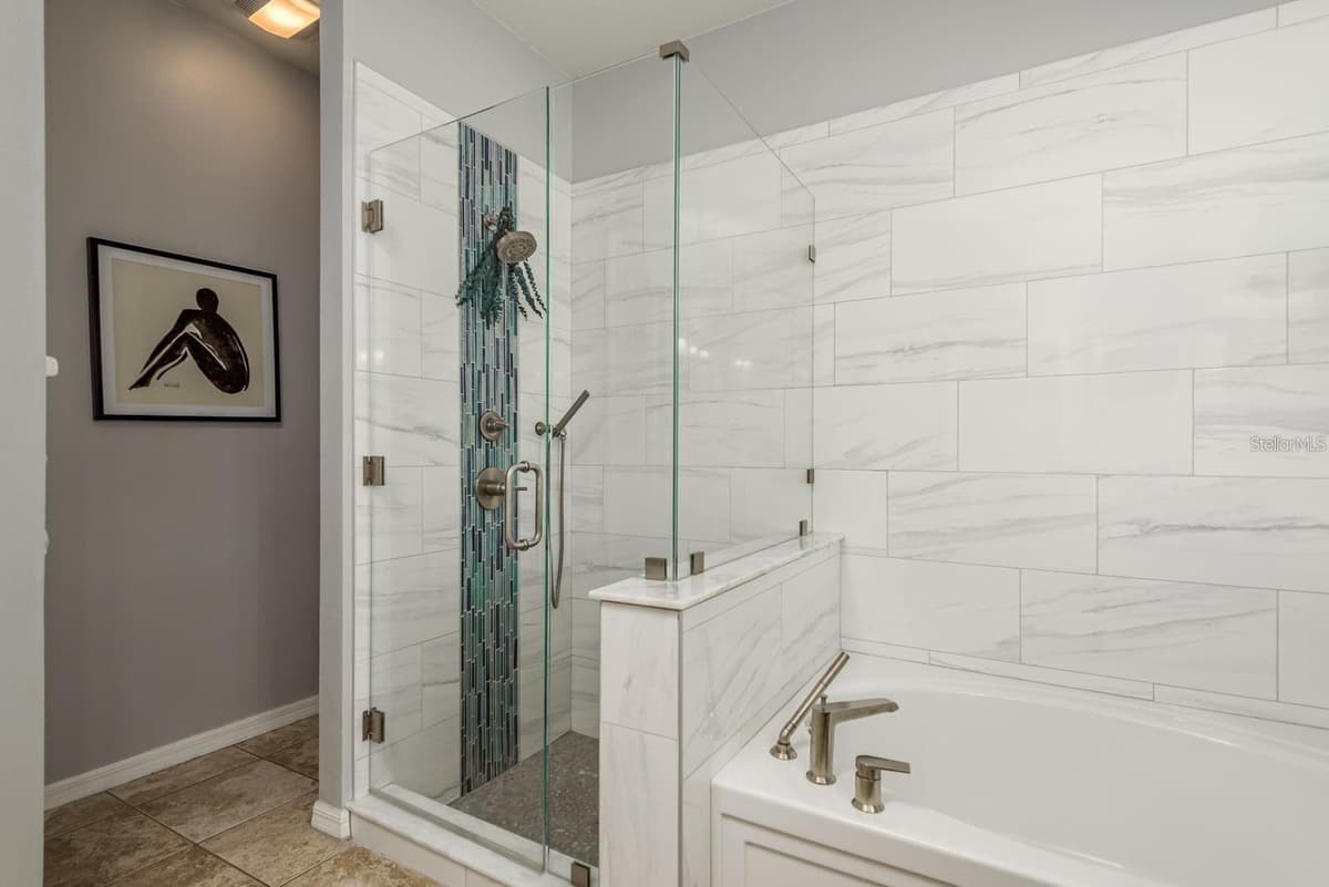 1810 WINSLOE DRIVE — photo 21 of 45