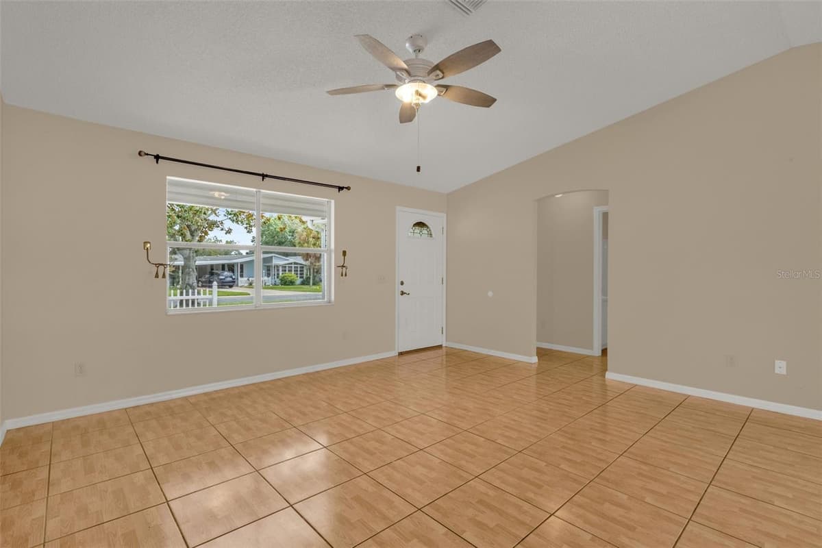 1222 GRANADA COURT — photo 9 of 45