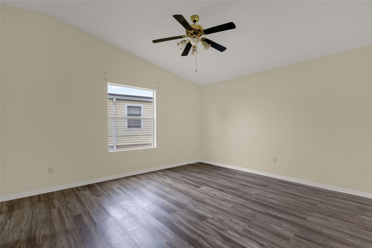 1222 GRANADA COURT — photo 18 of 45
