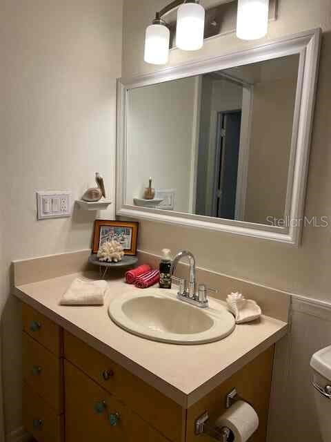 3761 LAKE SHORE DRIVE — photo 14 of 17