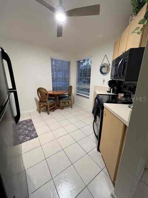 3761 LAKE SHORE DRIVE — photo 5 of 17