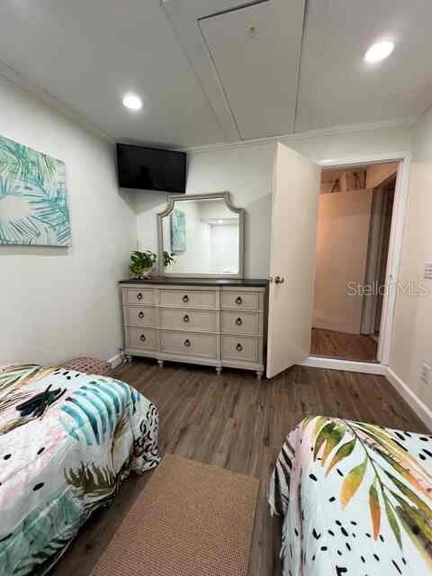 3761 LAKE SHORE DRIVE — photo 12 of 17