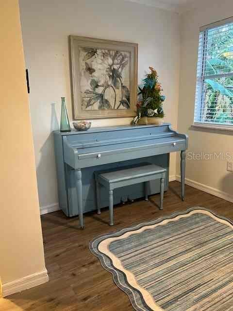 3761 LAKE SHORE DRIVE — photo 8 of 17