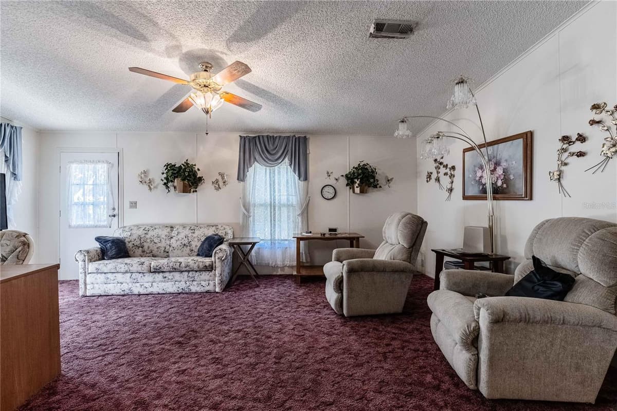 489 VILLAGE CIRCLE — photo 16 of 31