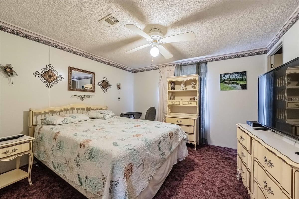 489 VILLAGE CIRCLE — photo 19 of 31