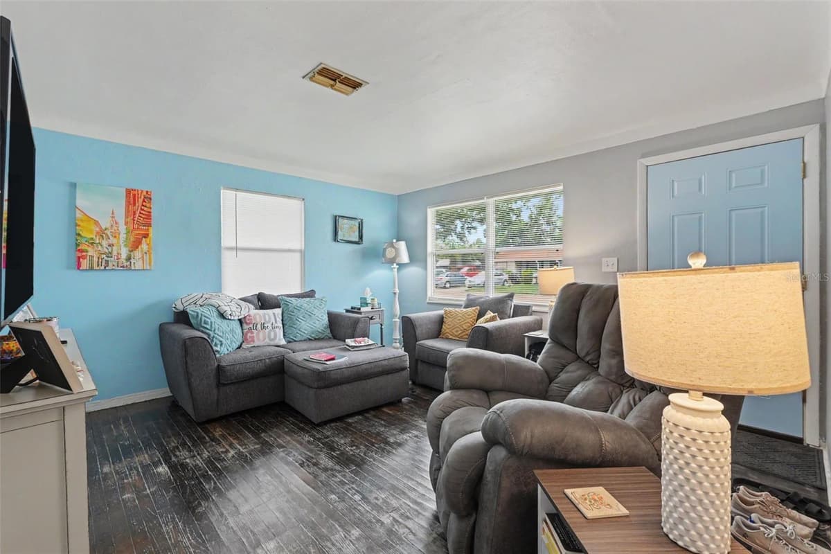 2311 35TH STREET — photo 4 of 21