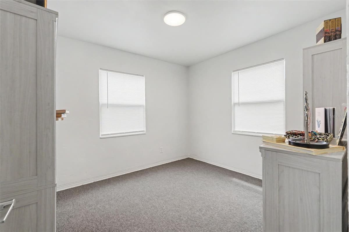 2311 35TH STREET — photo 10 of 21