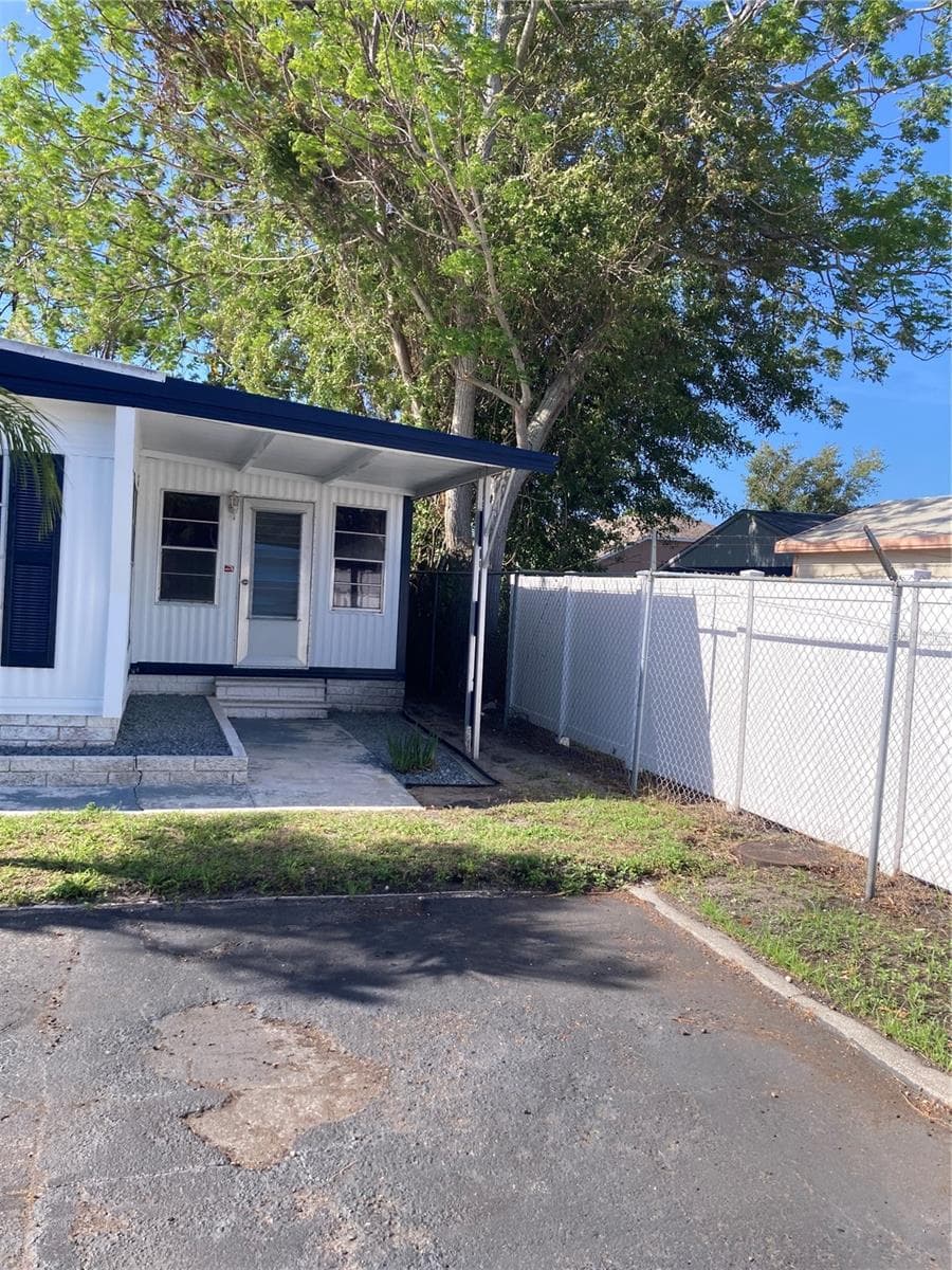 3212 TIKI DRIVE — photo 5 of 24