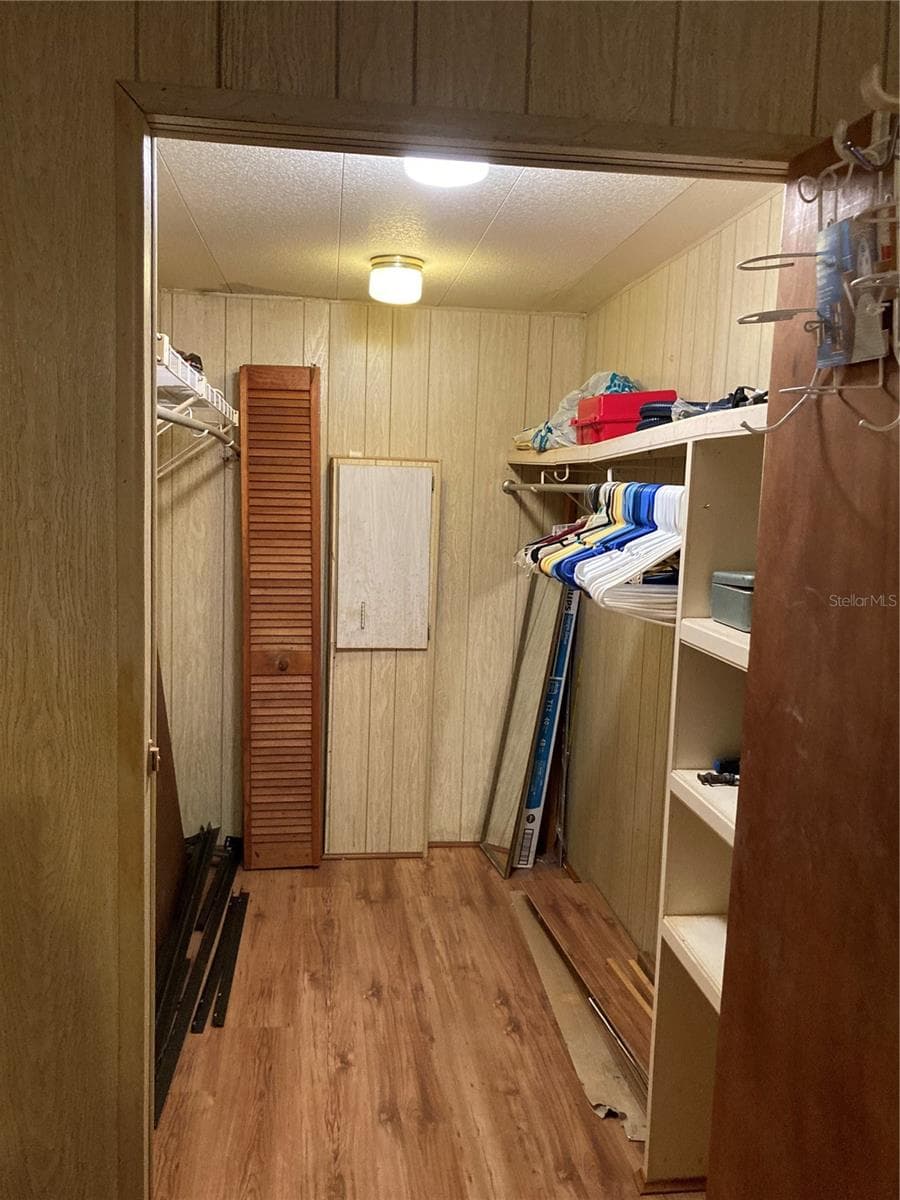 3212 TIKI DRIVE — photo 23 of 24