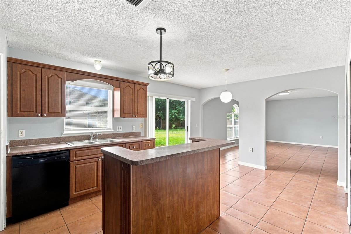621 JUILLAC WAY — photo 13 of 55