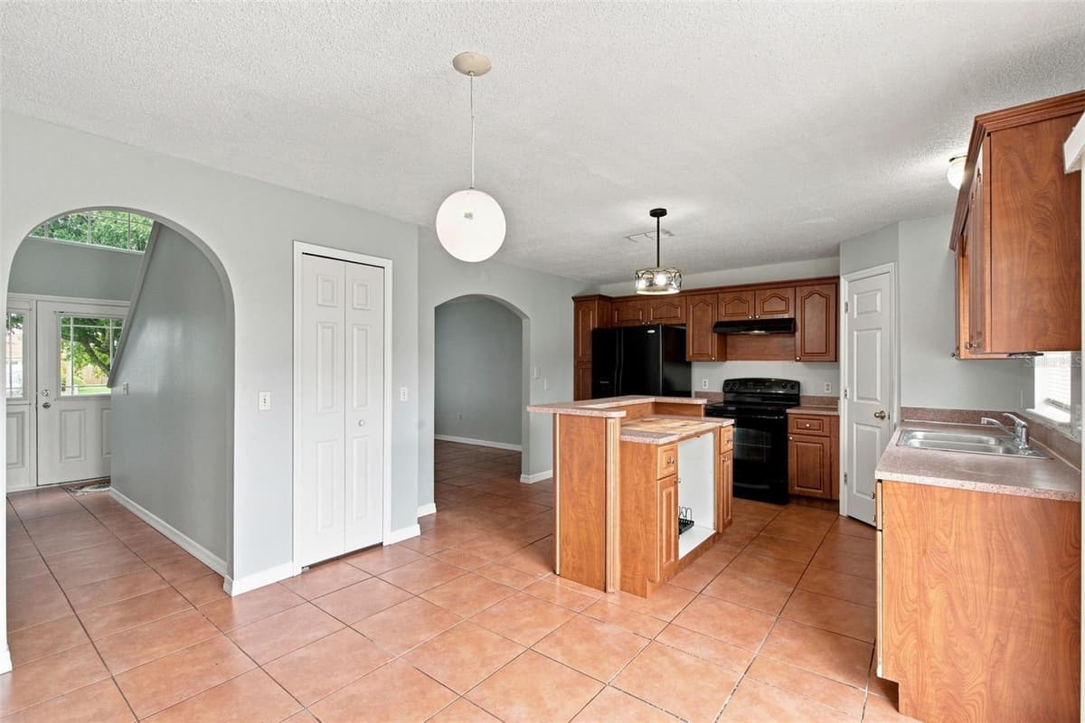 621 JUILLAC WAY — photo 9 of 55