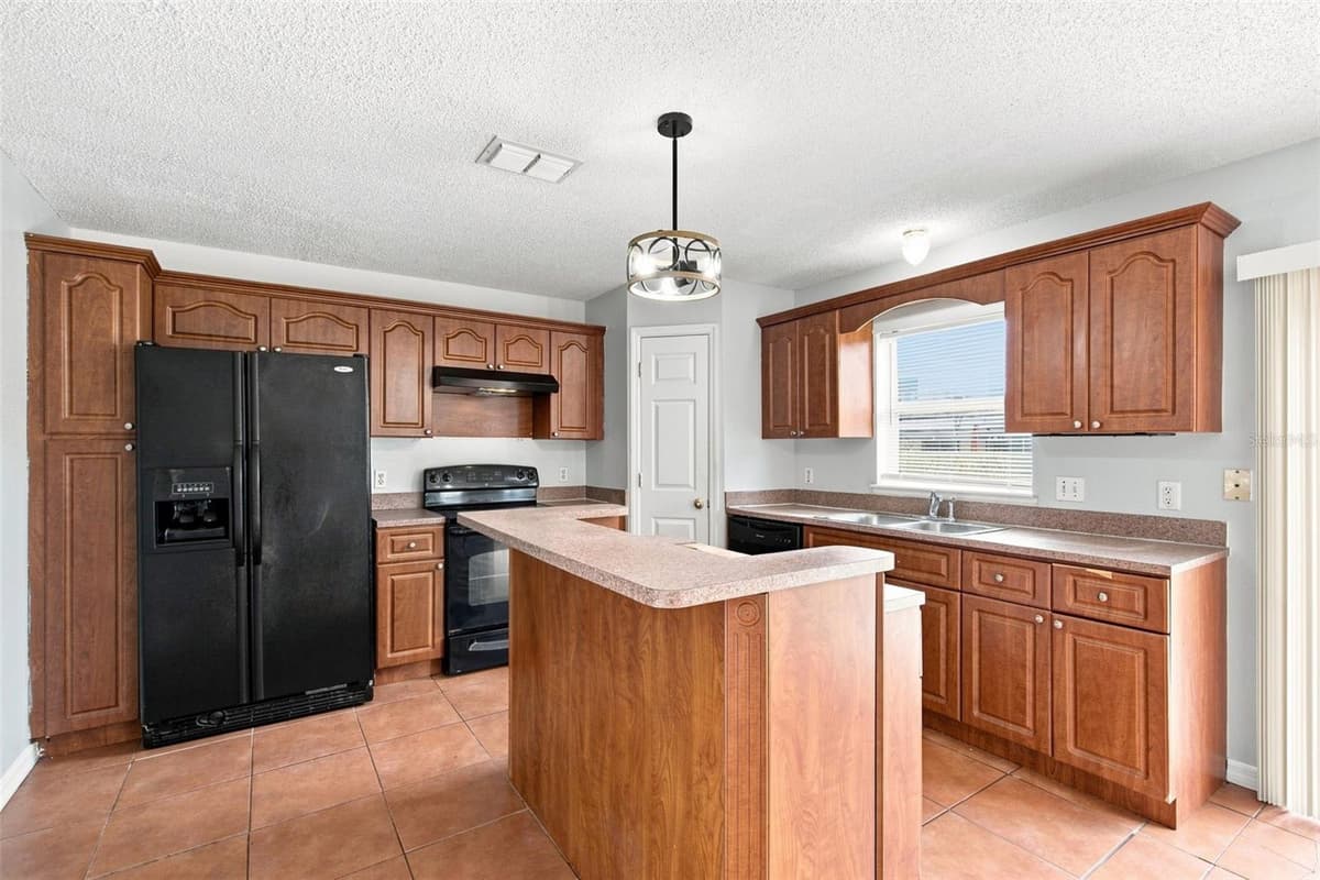 621 JUILLAC WAY — photo 12 of 55