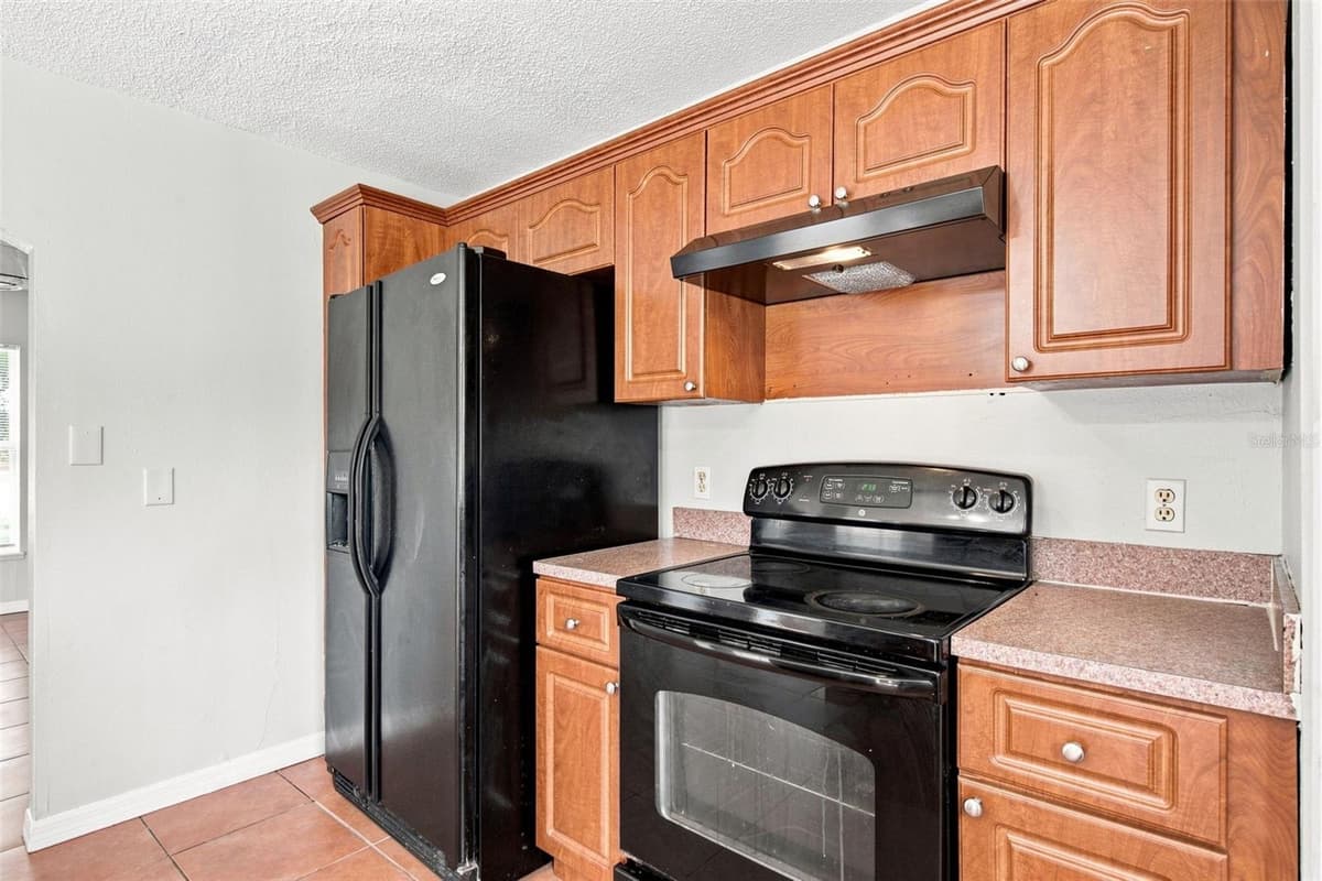 621 JUILLAC WAY — photo 14 of 55