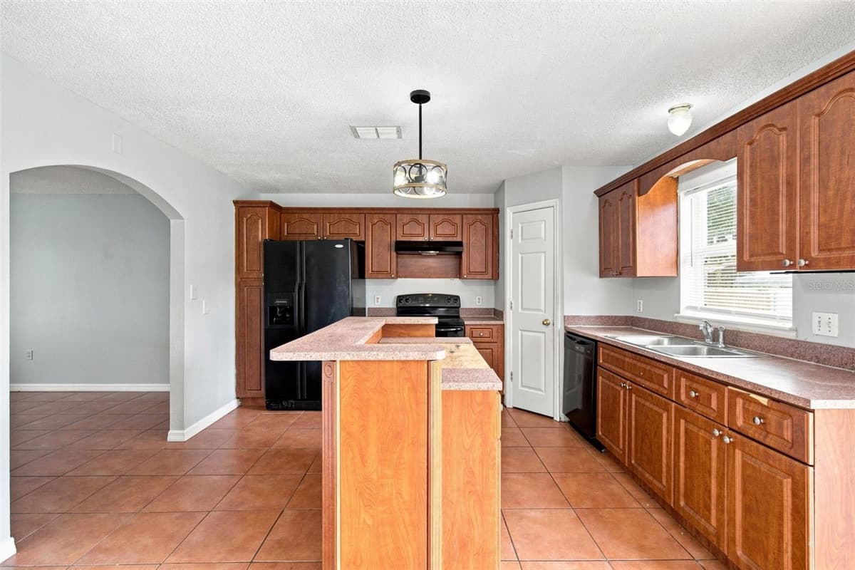 621 JUILLAC WAY — photo 11 of 55
