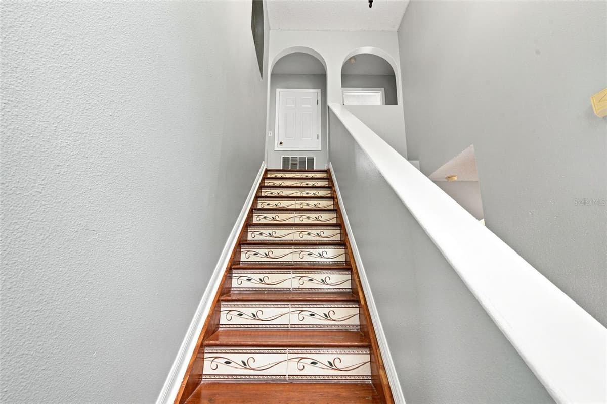 621 JUILLAC WAY — photo 15 of 55