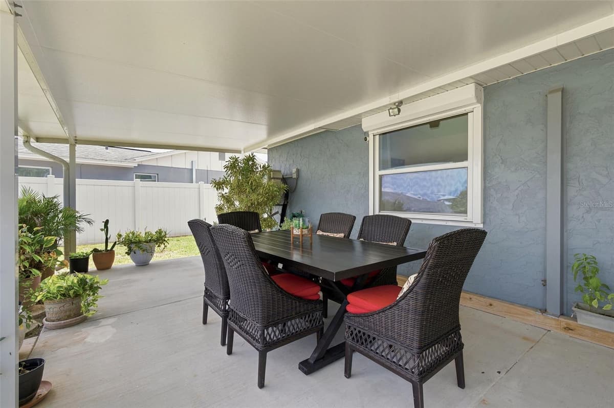 485 FLAMINGO DRIVE — photo 18 of 43