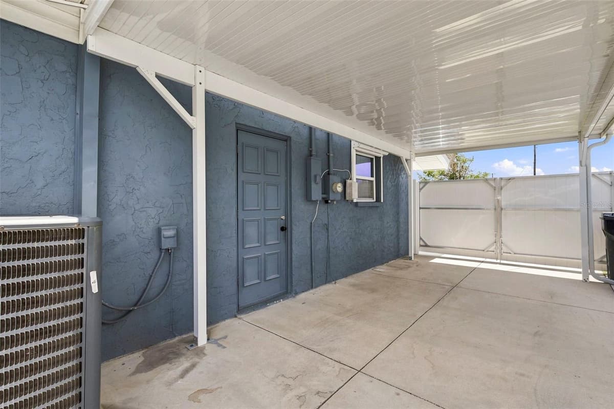 485 FLAMINGO DRIVE — photo 32 of 43
