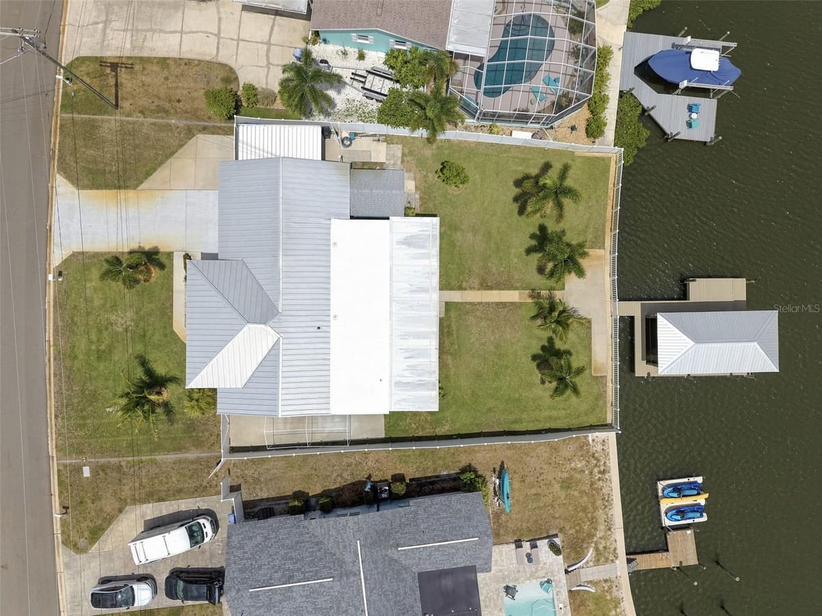 485 FLAMINGO DRIVE — photo 42 of 43