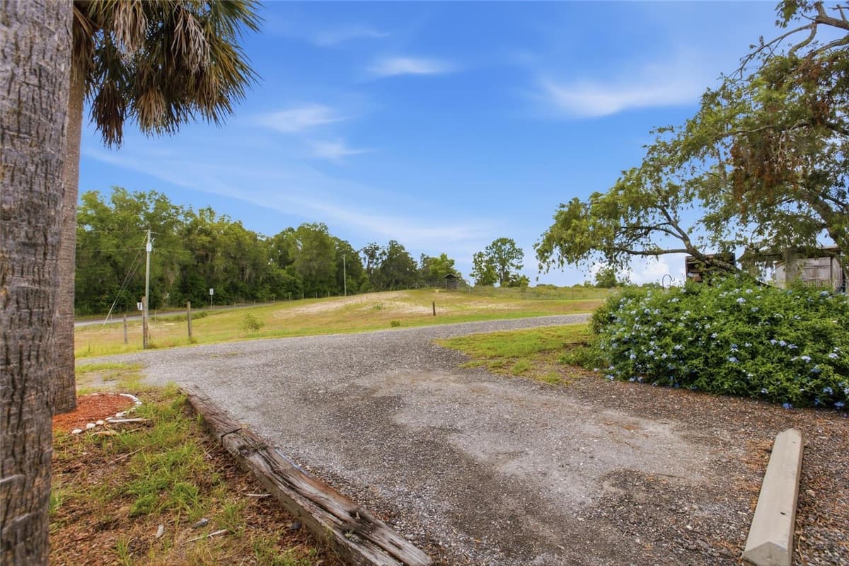 40832 RIVER ROAD — photo 47 of 60