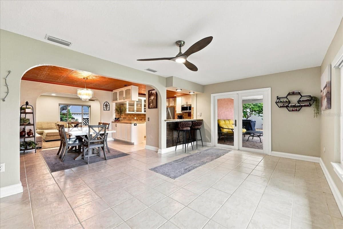 8805 KENWOOD ROAD — photo 16 of 46