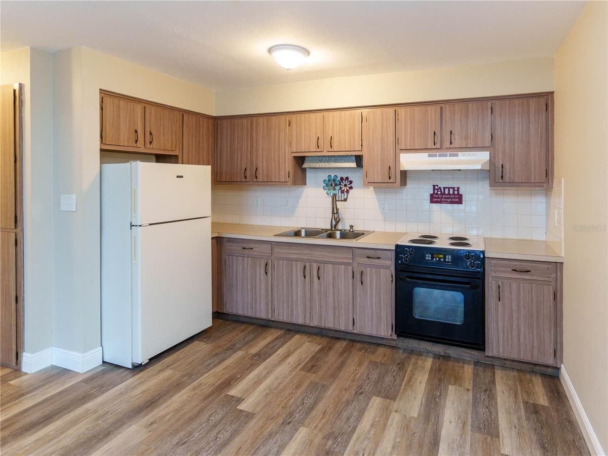 4318 TAHITIAN GARDENS CIRCLE — photo 5 of 16