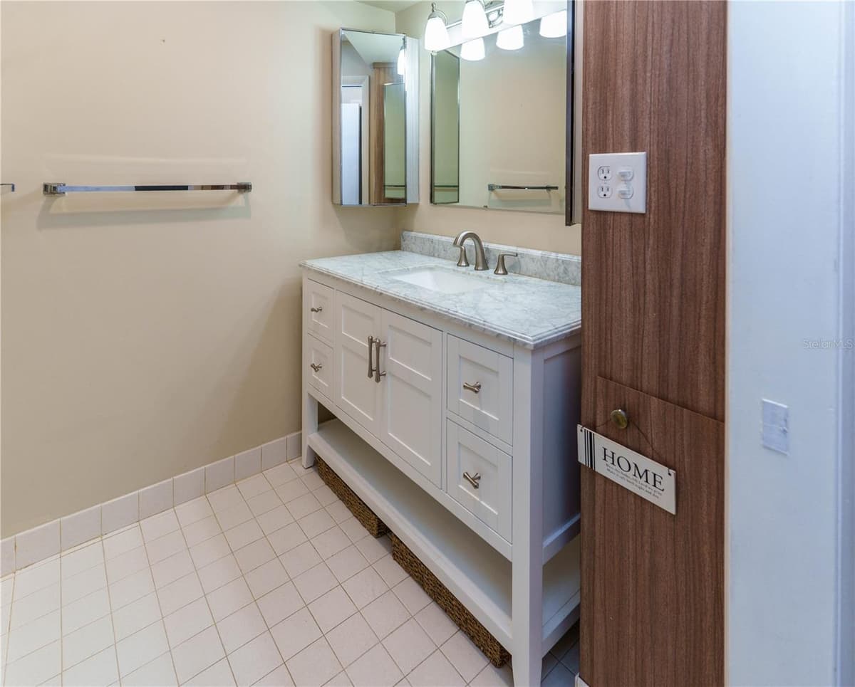 4318 TAHITIAN GARDENS CIRCLE — photo 10 of 16