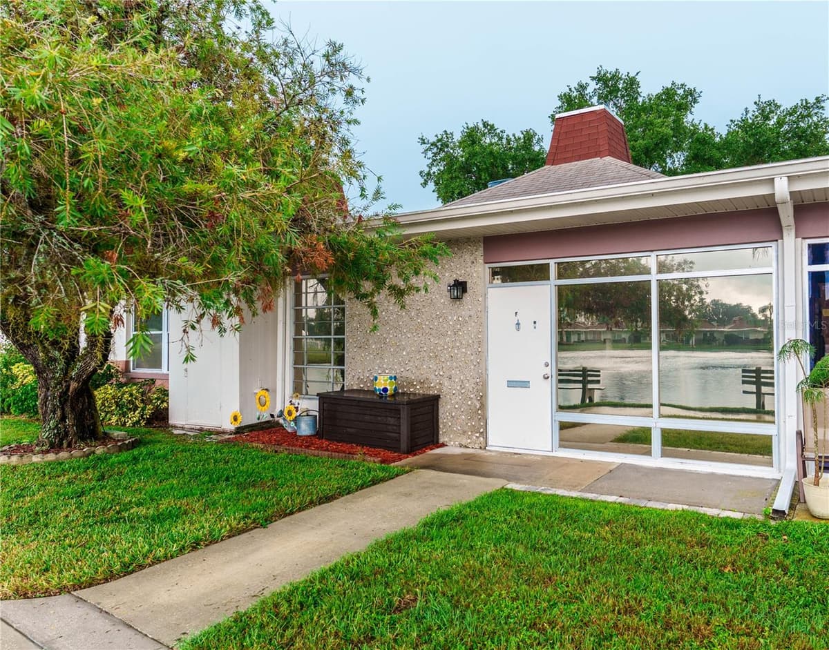 4318 TAHITIAN GARDENS CIRCLE — photo 1 of 16