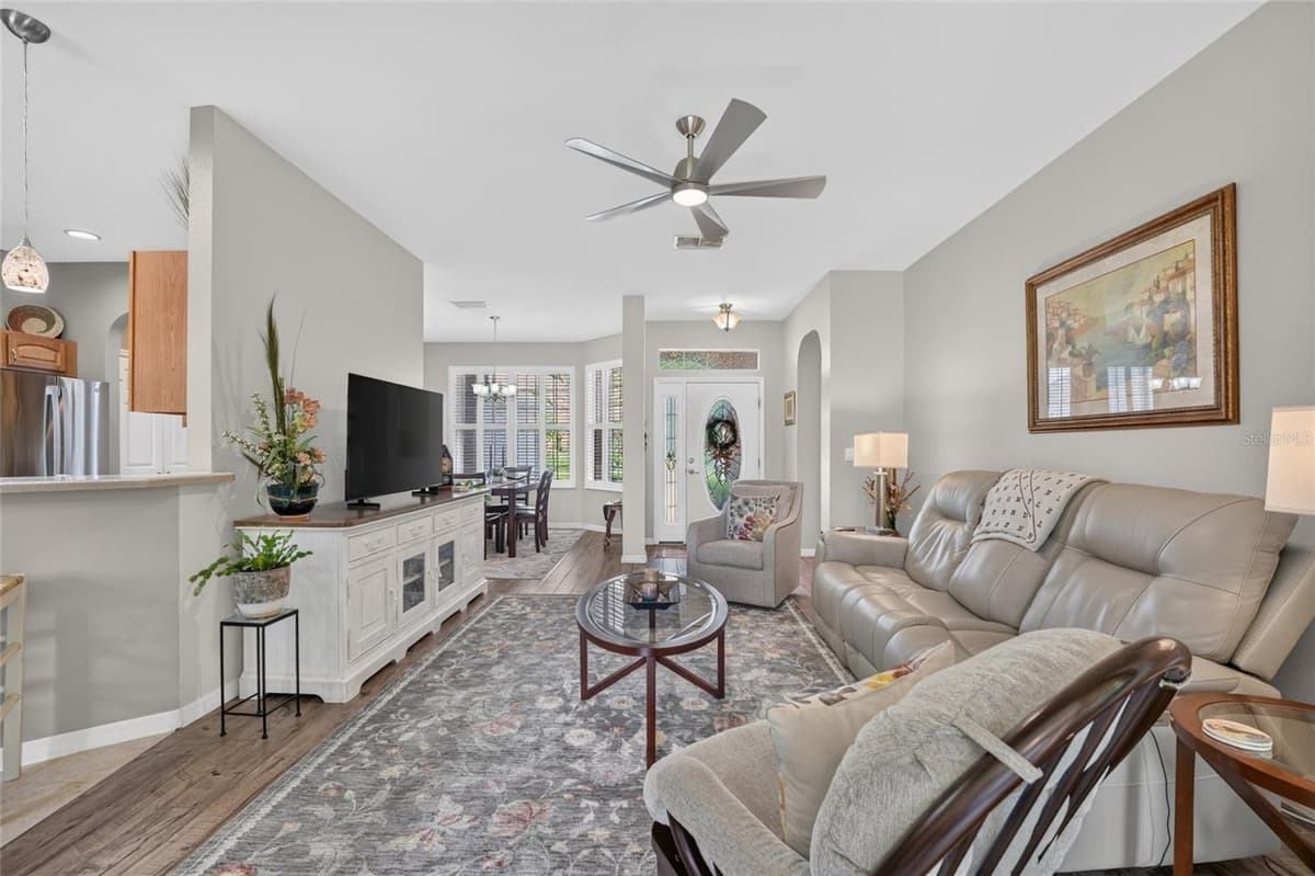 8806 83RD CIRCLE — photo 13 of 56