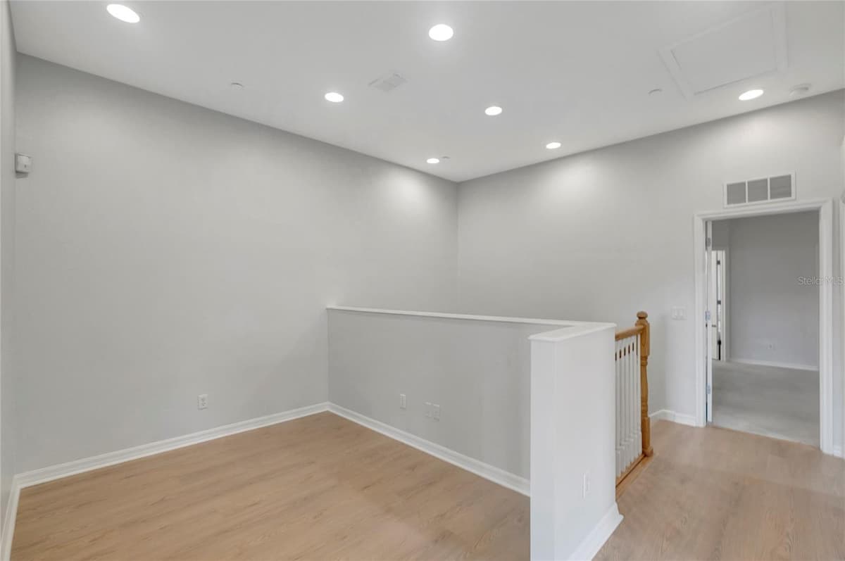 7413 TERRACE RIVER DRIVE — photo 27 of 56