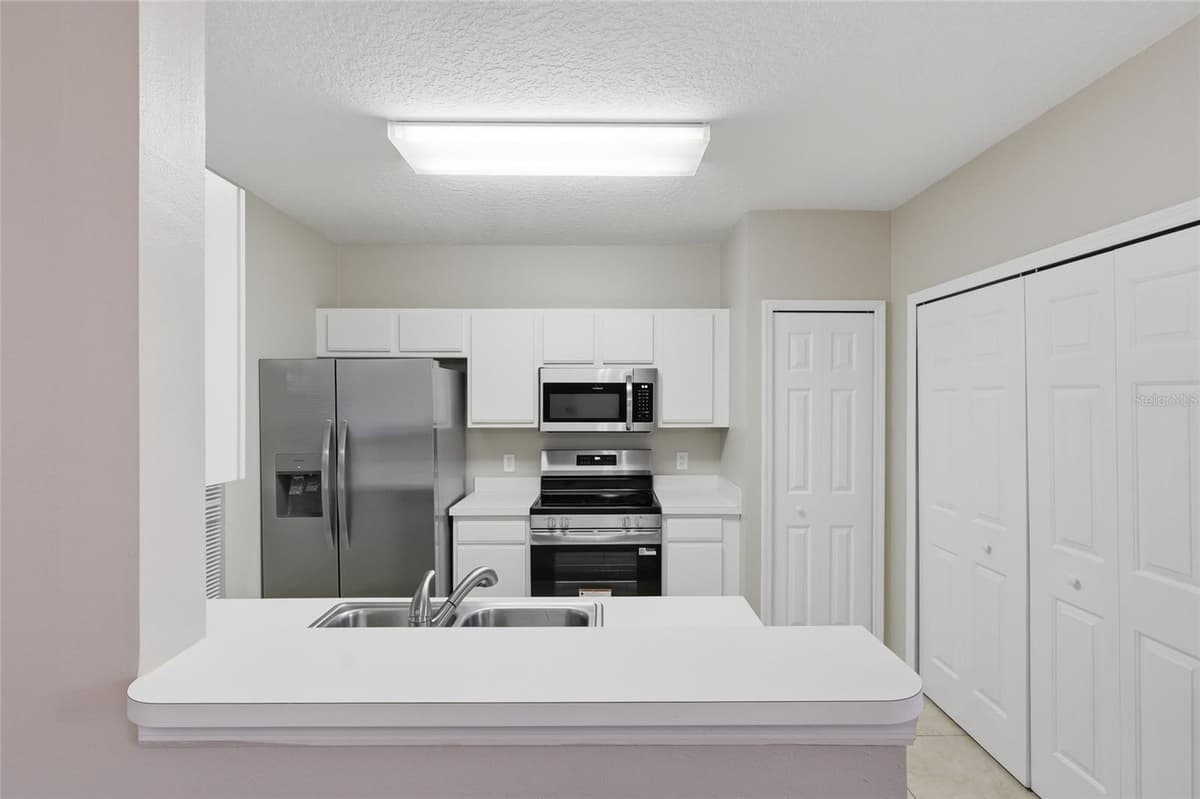 1236 BLENHEIM COURT — photo 18 of 28
