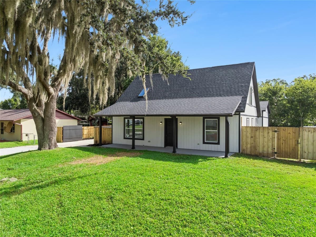 2713 VICTORY PALM DRIVE — photo 3 of 24