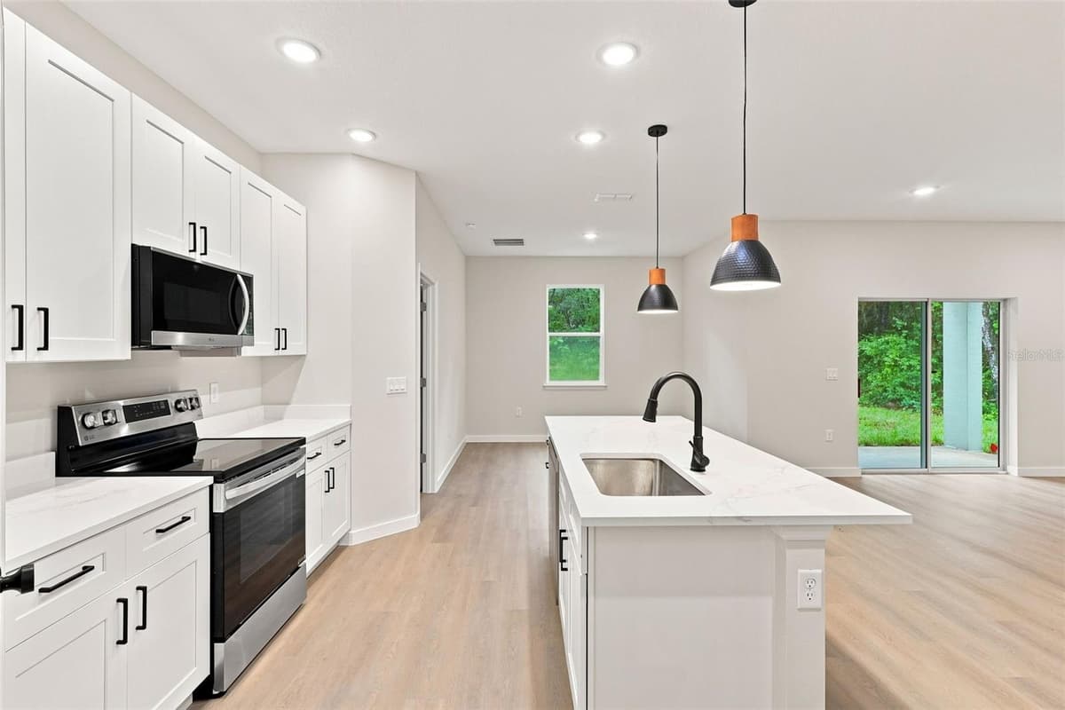 25115 QUAKER RIDGE AVENUE — photo 6 of 37