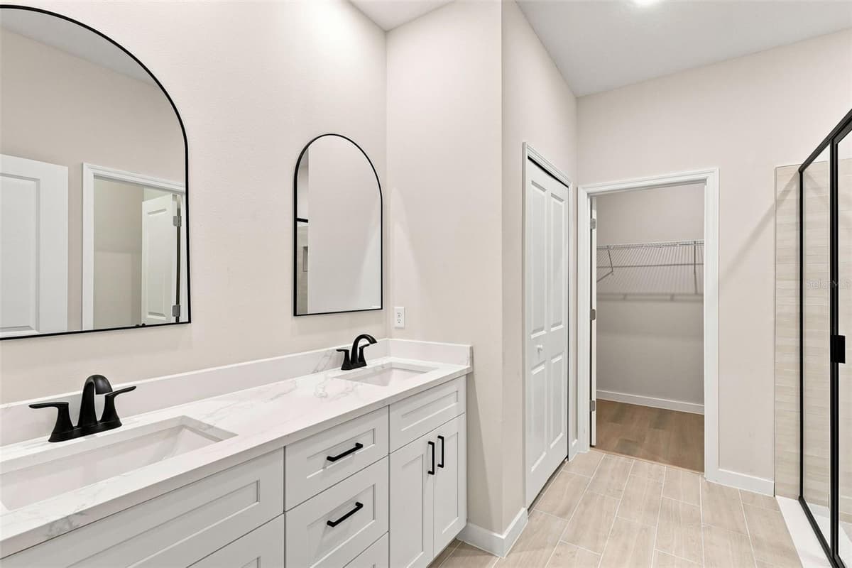 25115 QUAKER RIDGE AVENUE — photo 18 of 37