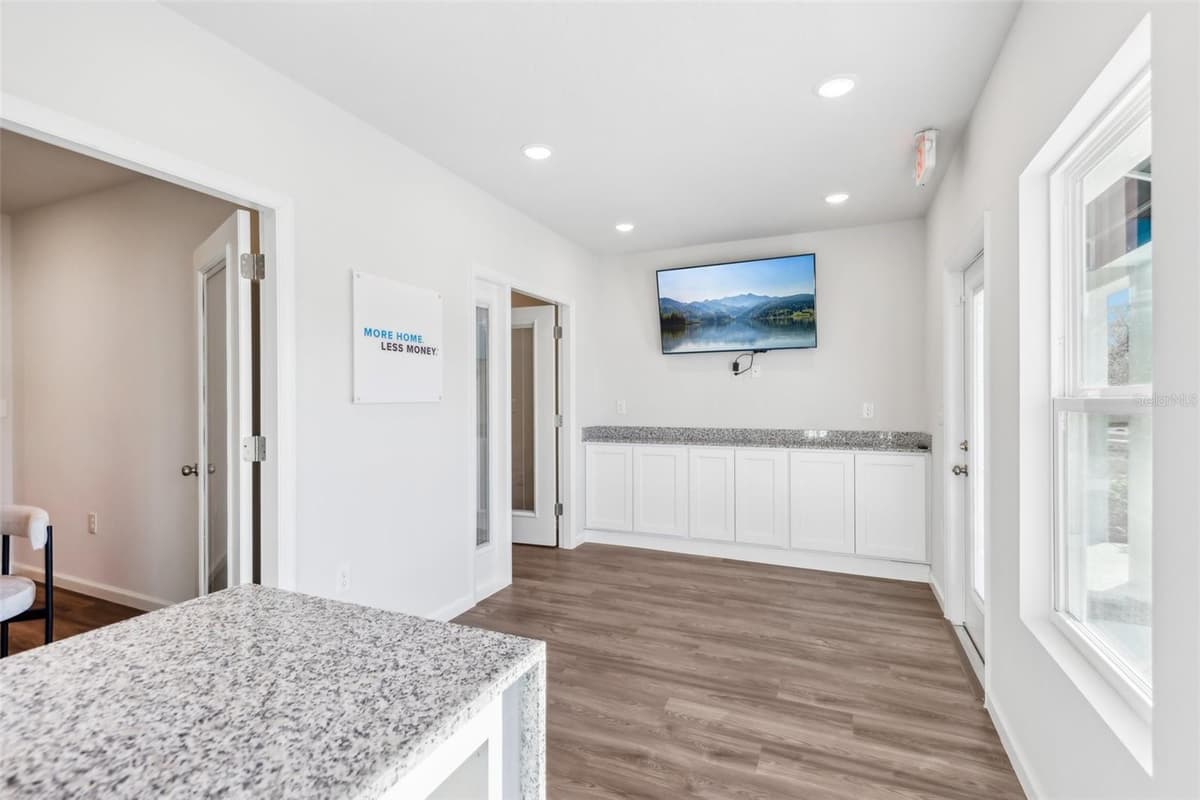 1305 TRANSCORO STREET — photo 31 of 35