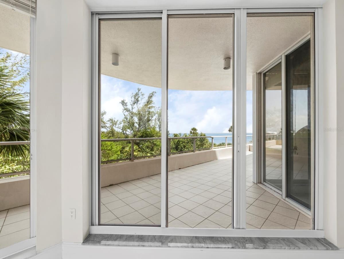 3080 GRAND BAY BOULEVARD — photo 10 of 55