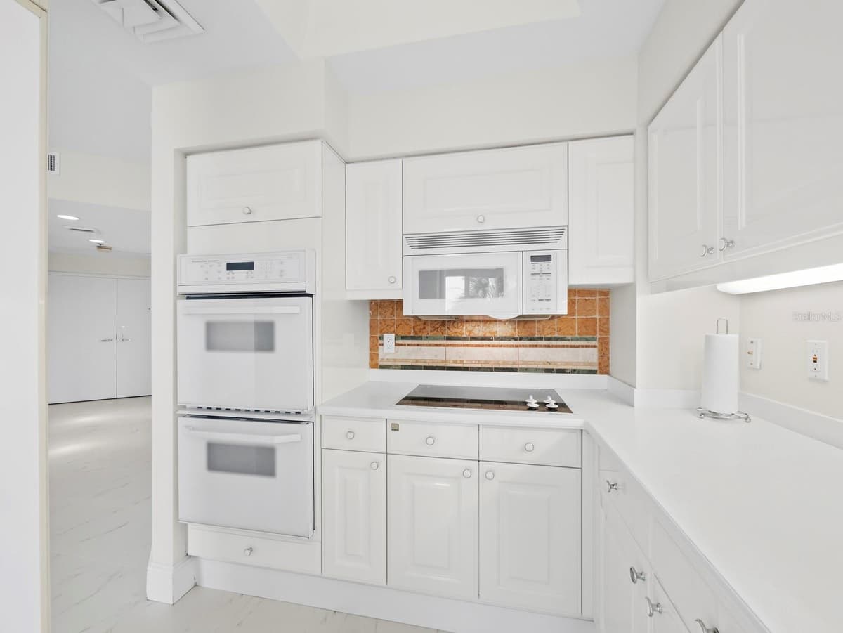 3080 GRAND BAY BOULEVARD — photo 20 of 55