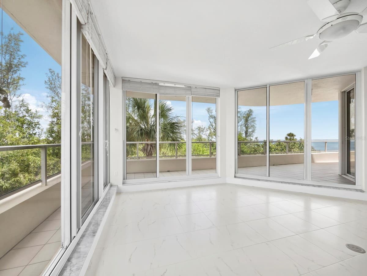 3080 GRAND BAY BOULEVARD — photo 9 of 55